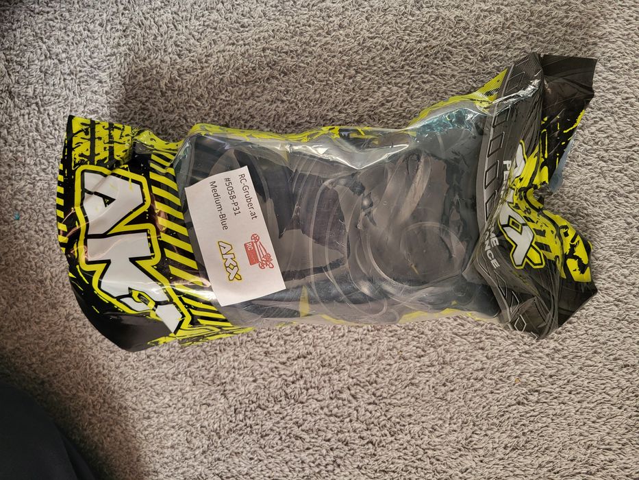 Nowe opony buggy 1/8 AKA rc mugen hpi Associated jetko pro-line 1:8