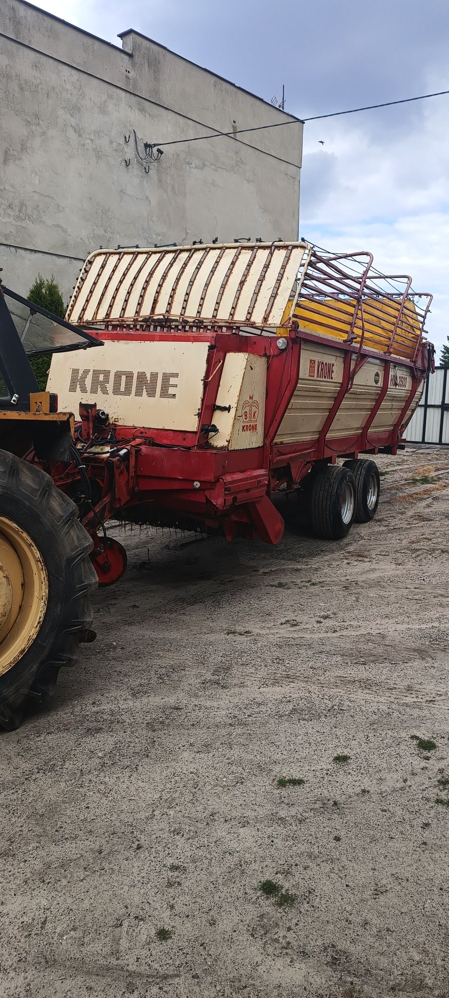 Przyczepa zbierająca KRONE HSL 3503