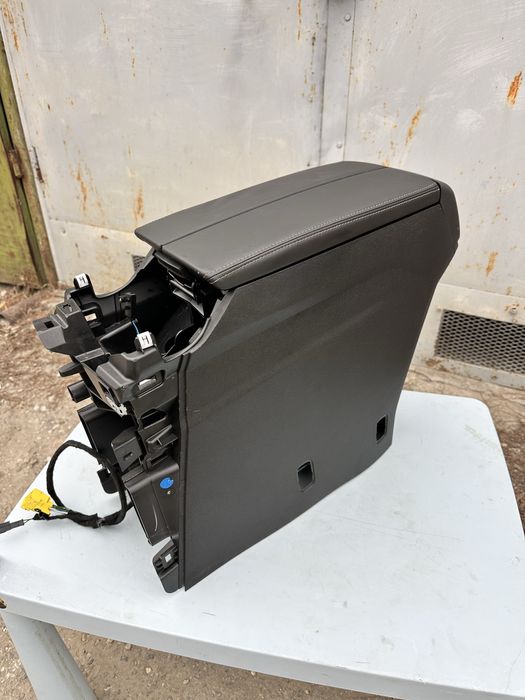 Peugeot 3008/5008 підлокітник