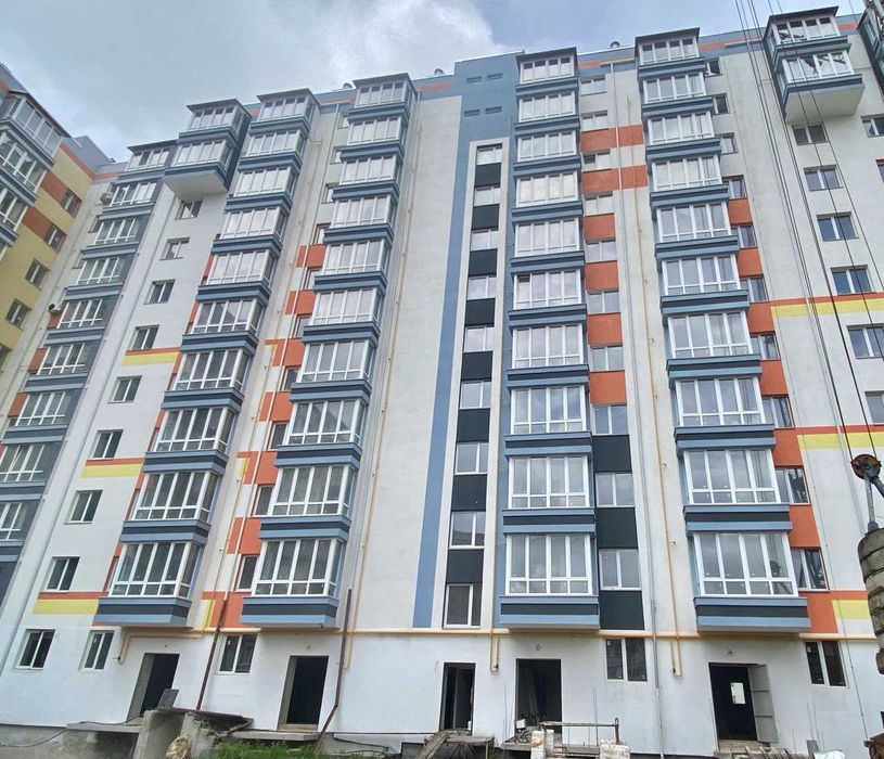 Фасадна комерція в районі Чайки