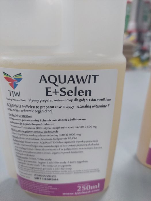 TJW Aquawit E+SELEN 250ml. Witamina na płodność I lęgi gołębi.