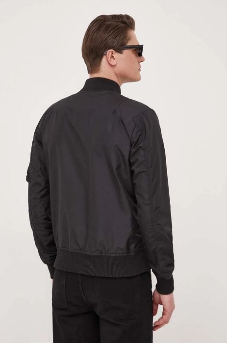 Бомбер alpha industries