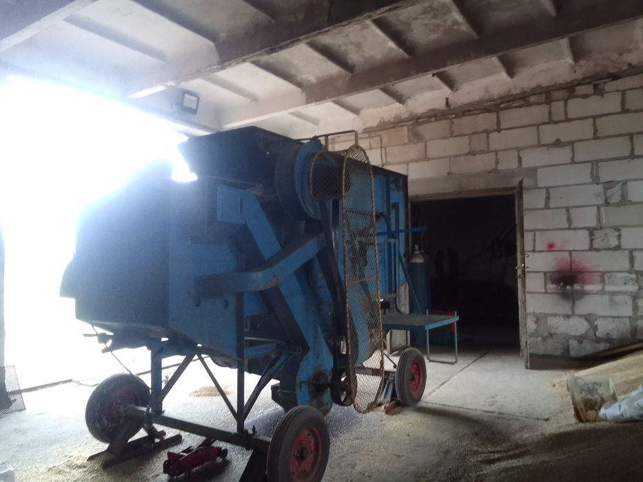 Czyszczarka do zboża czyszczalnia wialnia PETKUS młynek separator