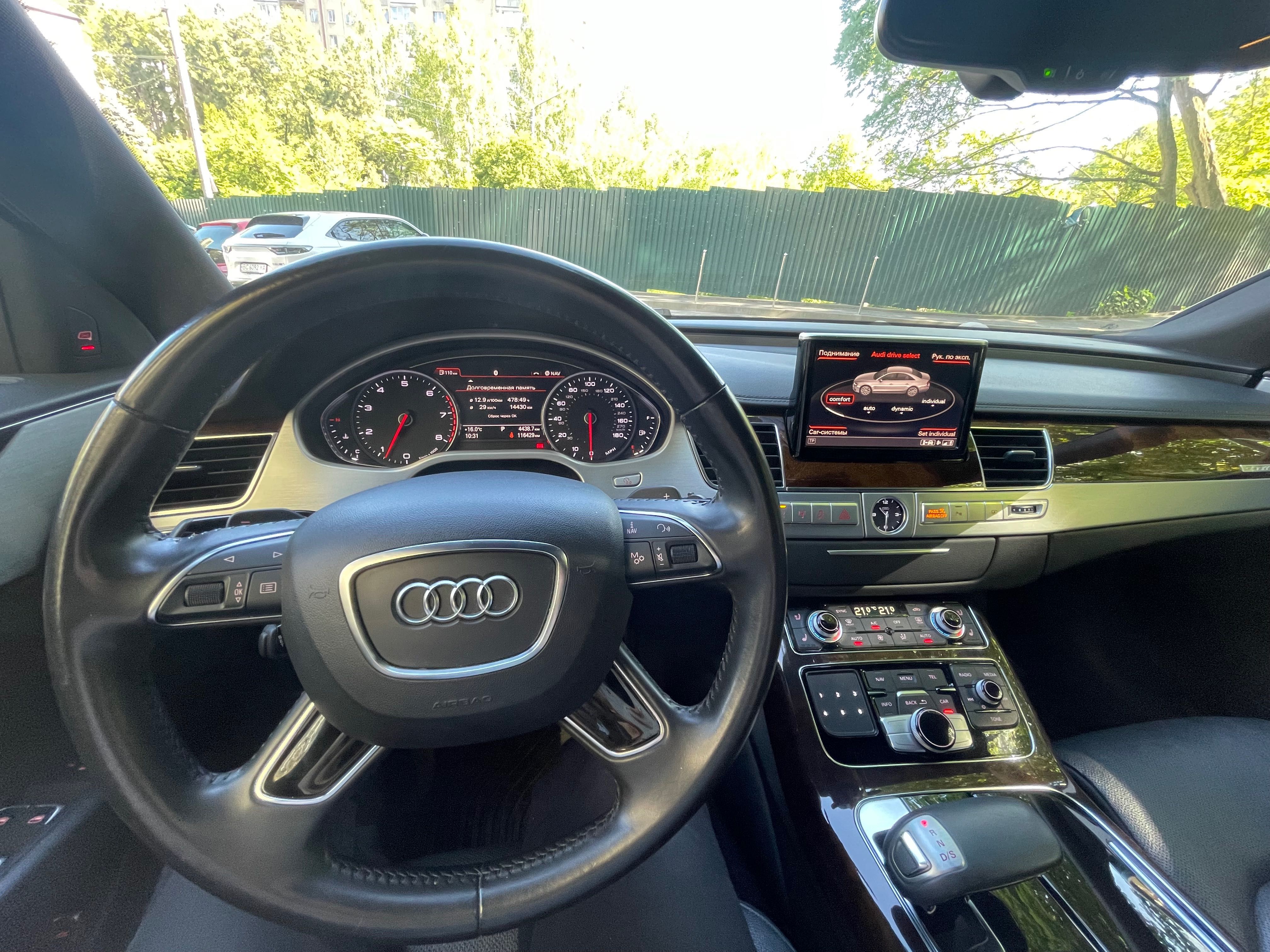 продаю Audi a8 2015 року в короткій базі