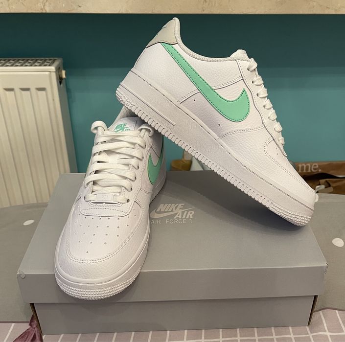 Buty Nike Air Force 1 White Green Glow 39