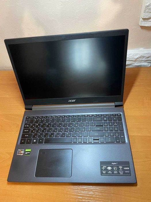 Ноутбук Acer Aspire 7