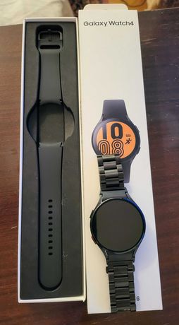 SAMSUNG Galaxy Watch 4 44mm Czarny SM-R870NZKAEUE