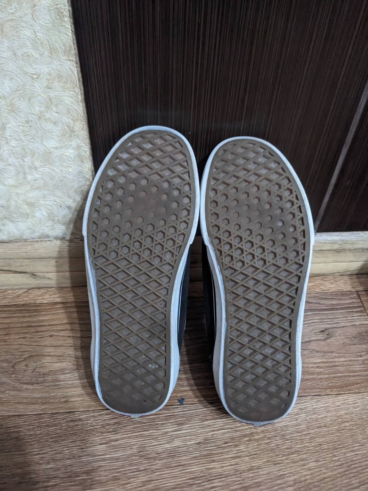 Продам кеди vans та converse в асортименті