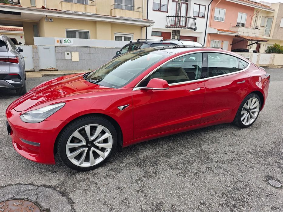 Tesla Model 3 Long Range AWD Dual Motor