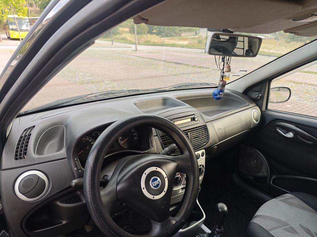 Fiat Punto 1.3 Multijet comercial – 154933kms