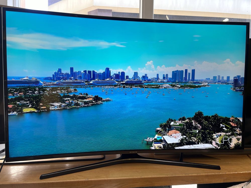 Вигнутий Телевізор 43” Samsung 43KU6650 (Curved)