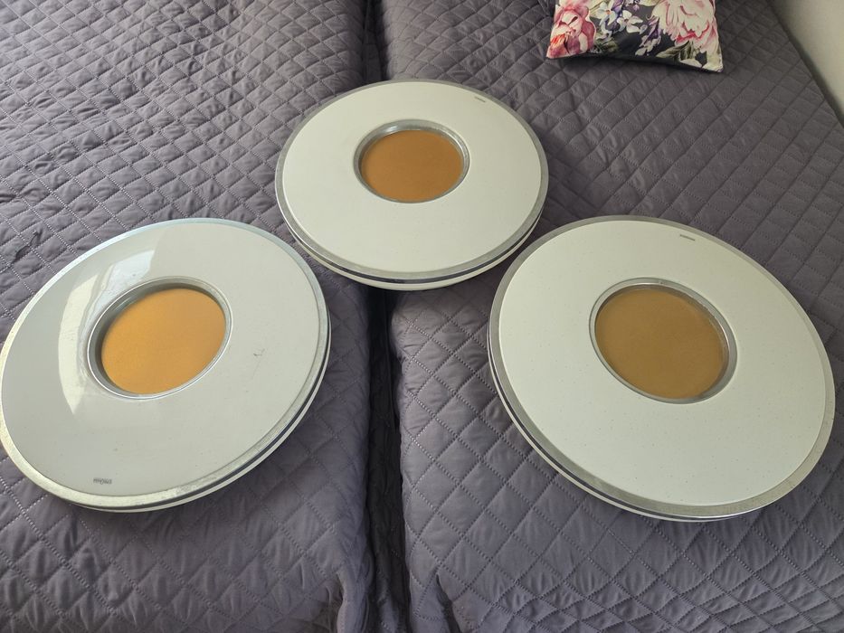3 duze plafony plastikowe led