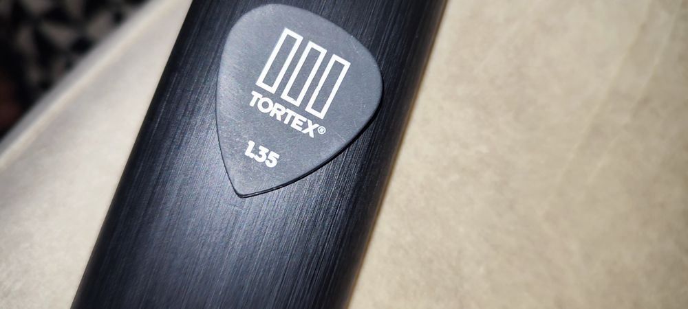 Guitarra Aristides 060r