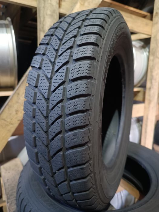 Зимові шини KINGSTAR 165/70 R13 резина Р13