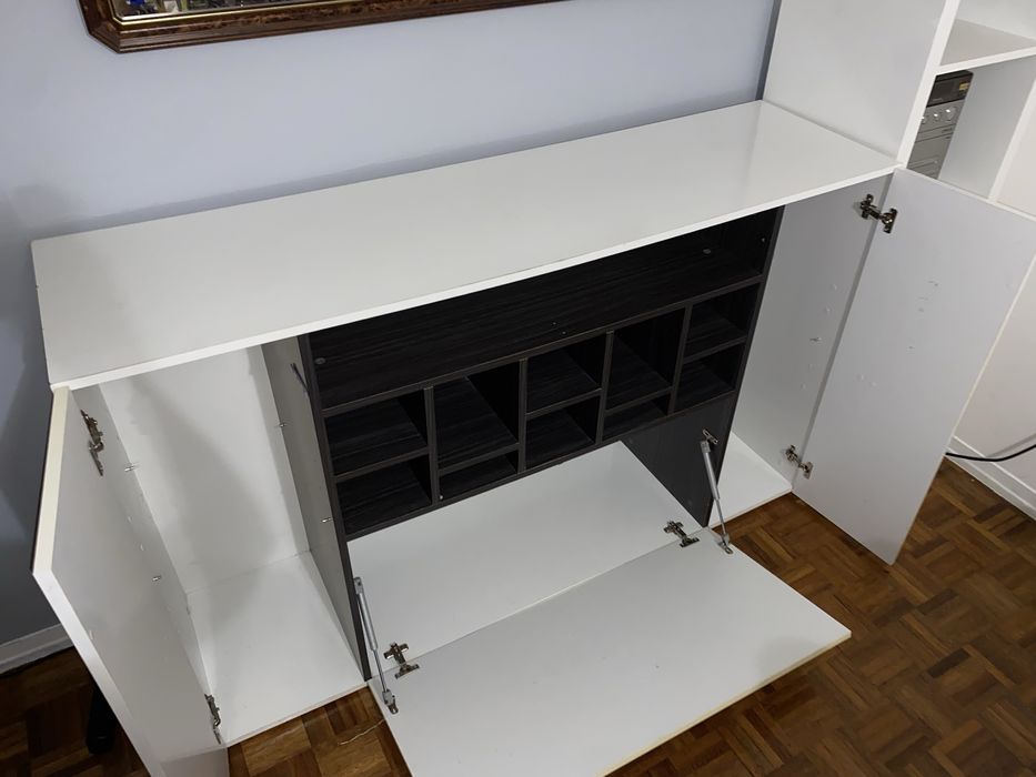 Aparador branco de sala/cozinha