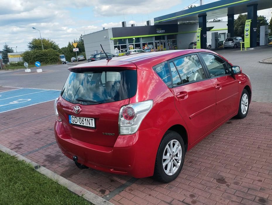 Toyota Verso Toyota Verso S-2011