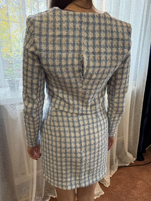 Костюм твідовий