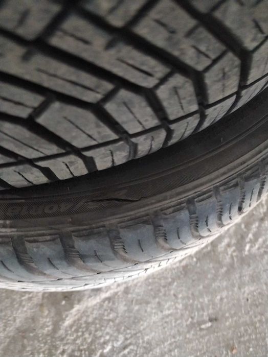 Opony wielosezonowe 225/40 r18
