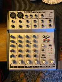 Mikser Behringer Eurorack 802UB