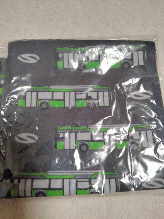 komin na szyję z motywem autobusu producent solaris