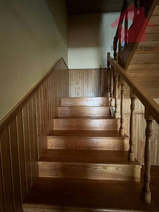 Продаж будинку в Сторожниці