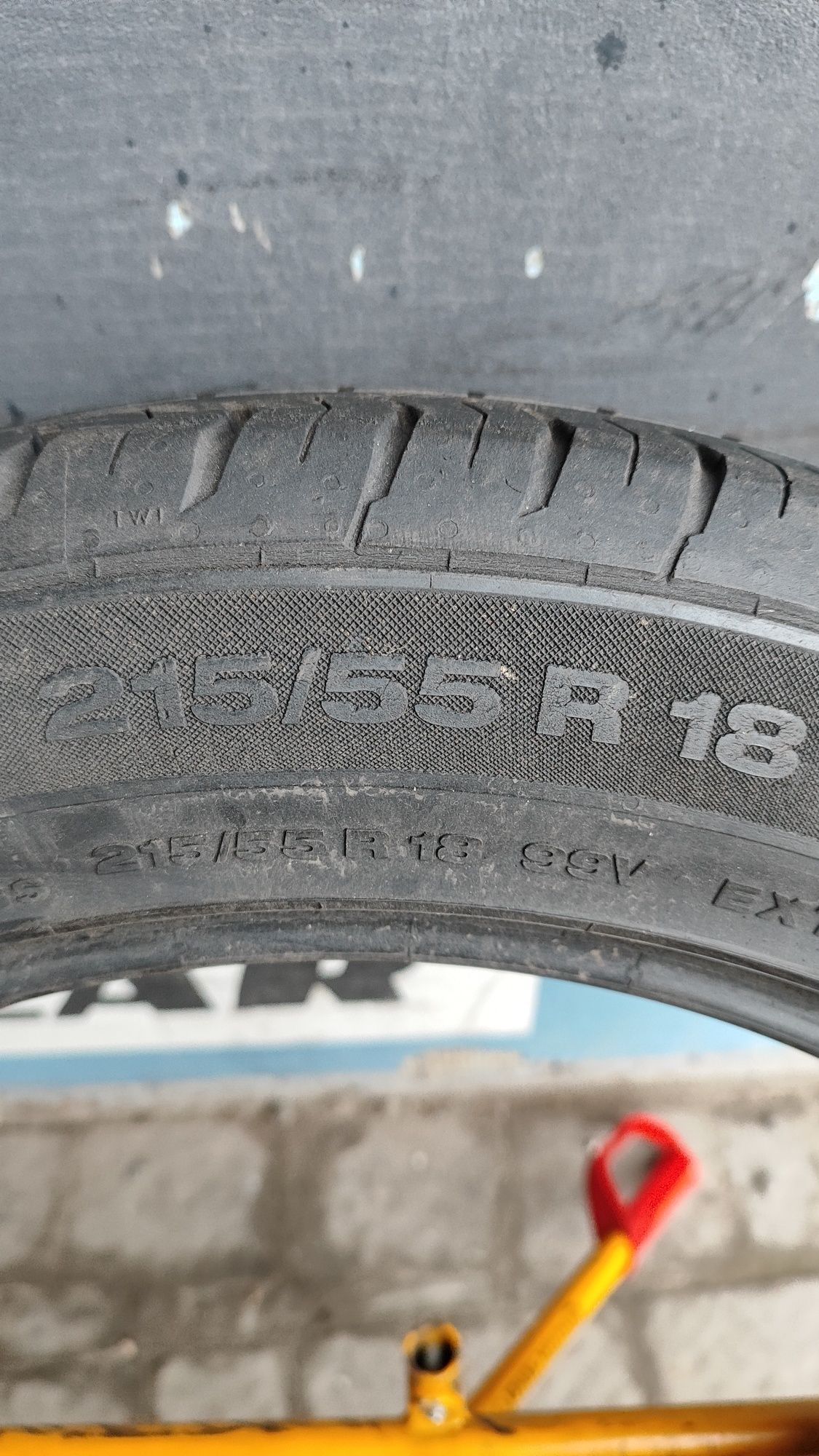 Шини Continental літні 215/55 R18