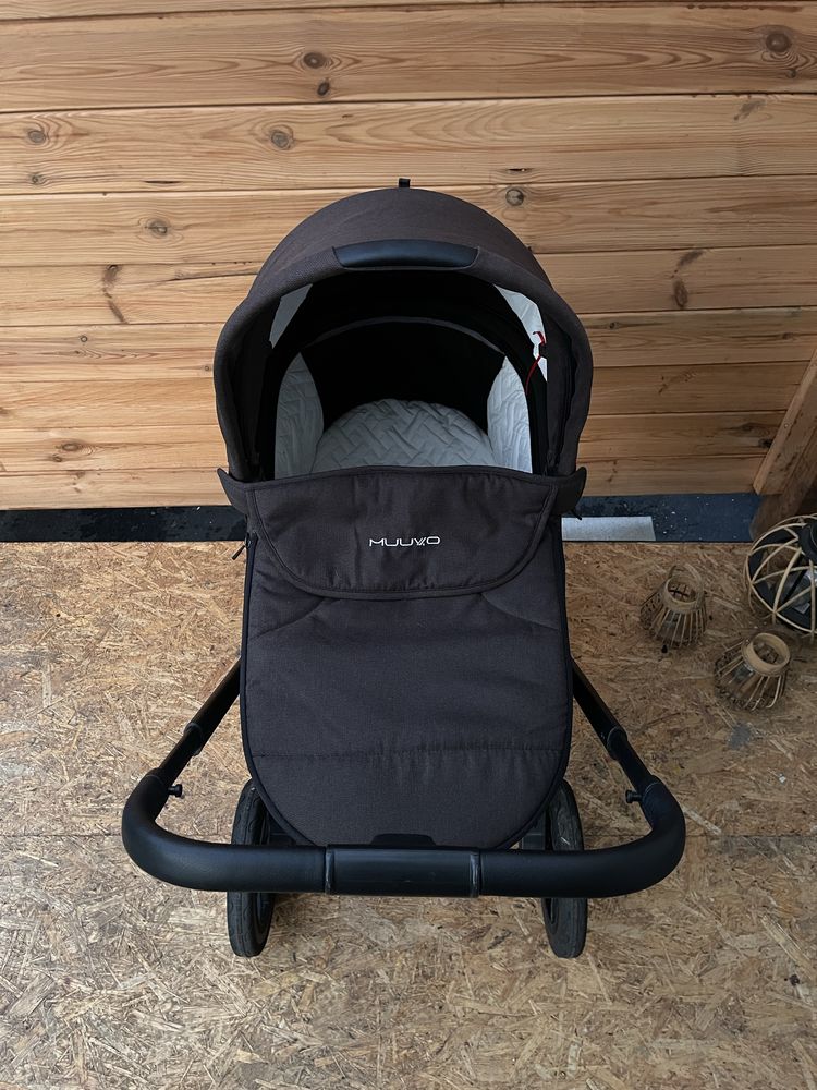 Muuvo Quick 3.0 2w1 czarny Gondola + Spacerowka + Adaptery do fotelika