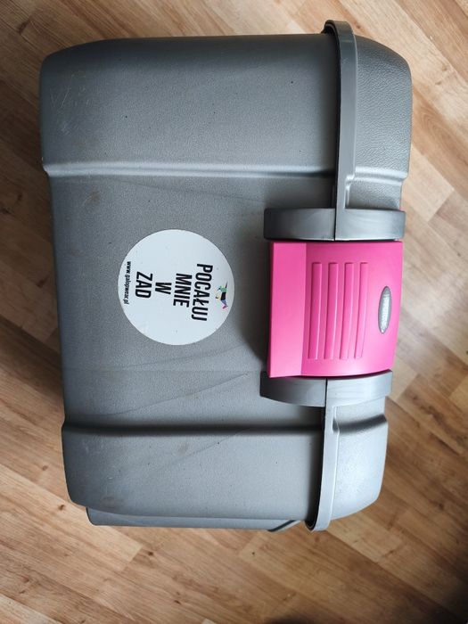 Skrzynka jeździecka z akcesoriami