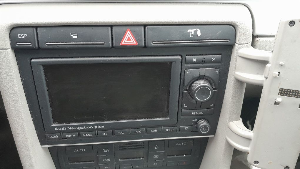 Radio audi a4b7 Navigator plus
