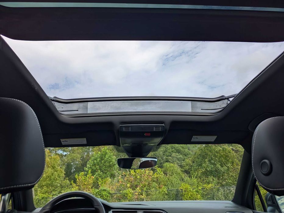 Volkswagen Tiguan      2022