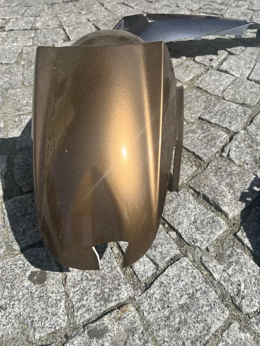 Plastiki do B-max 125 Barton