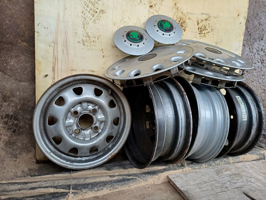 Części , pozostałości po skoda felicja