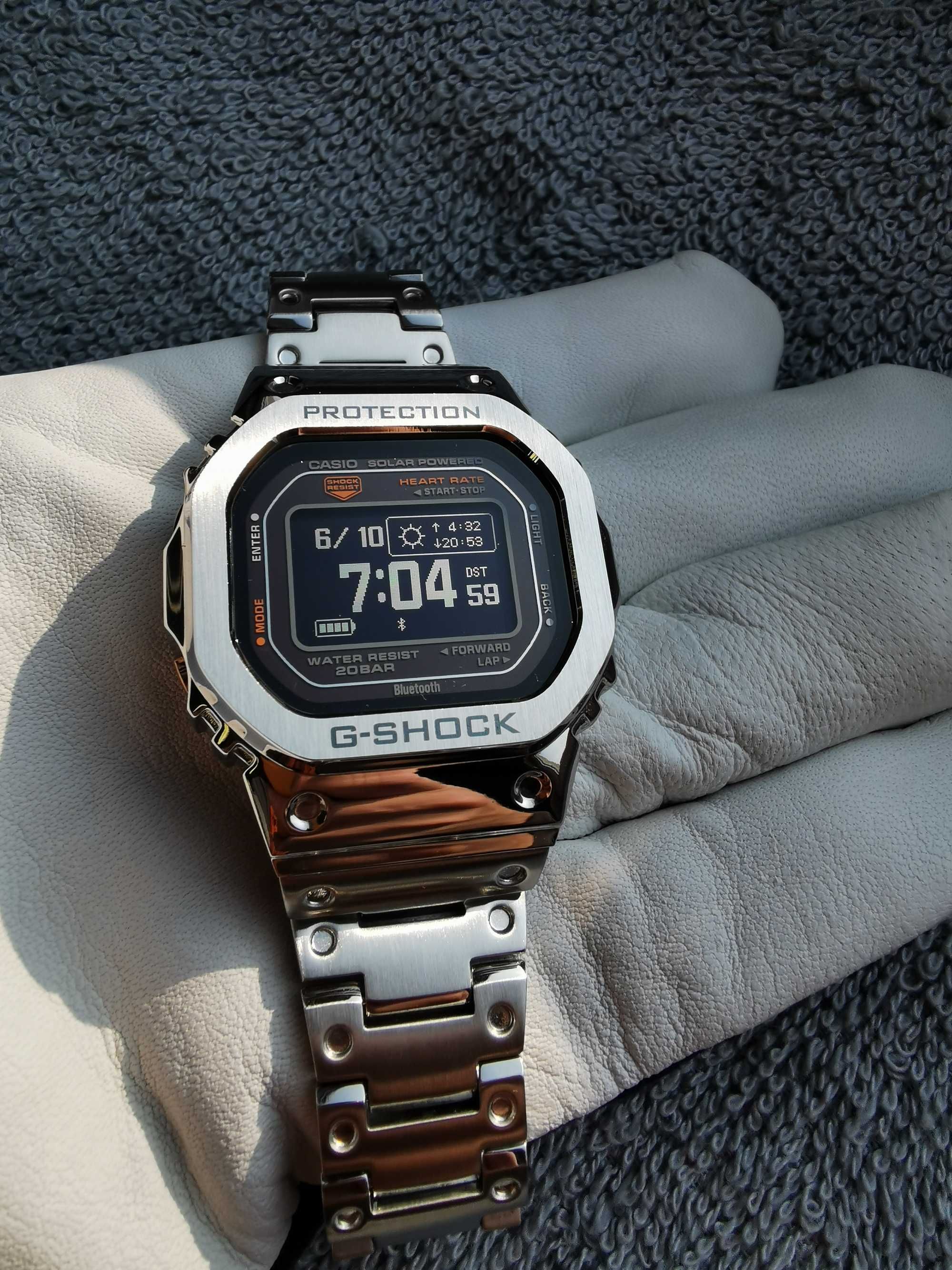 Casio G-SHOCK DW-H5600-2ER stan idealny