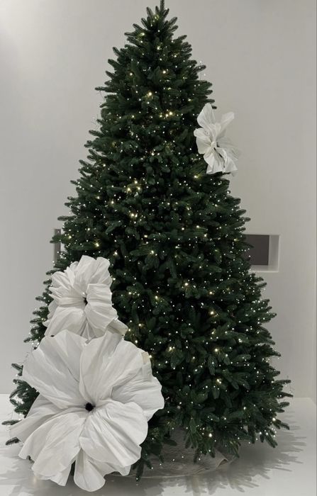 Квіти на ялинку. Квіти з органзи. Квіти з тканини