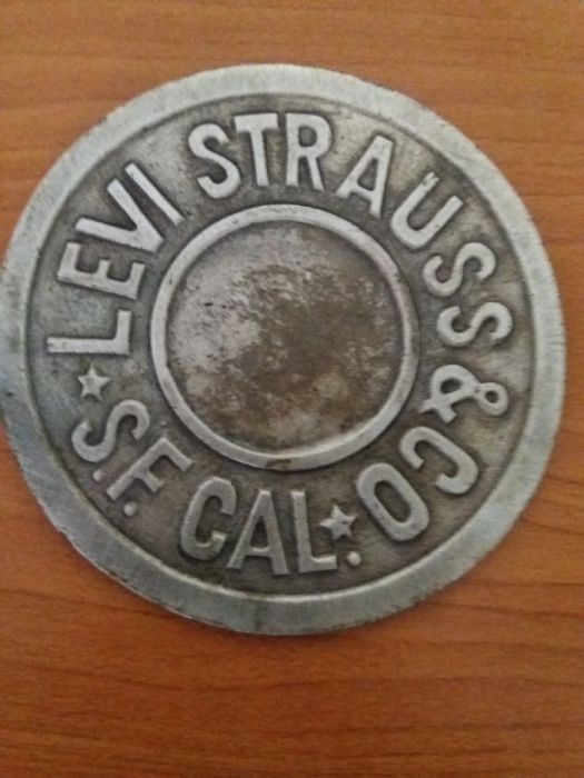 Medalha / Medalhão Levis