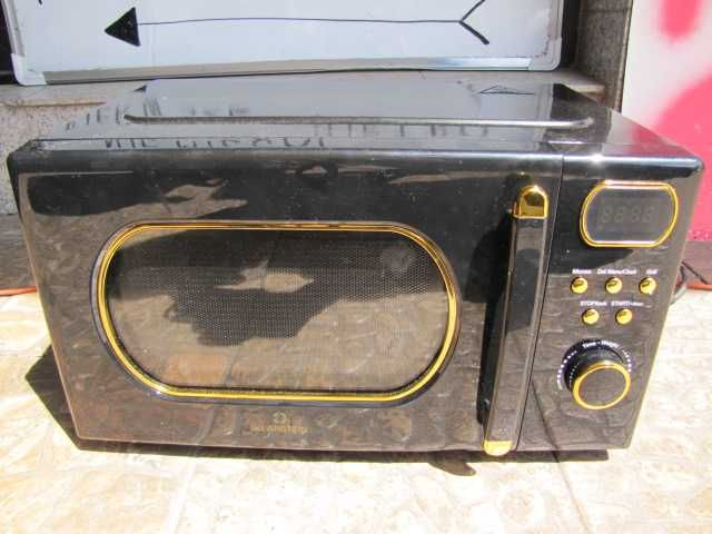 Kuchenka mikrofalowa retro 20L z grillem mikrofalówka Klarstein 800W