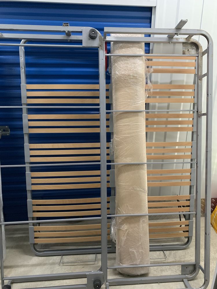 Cama elevatória com arrumação