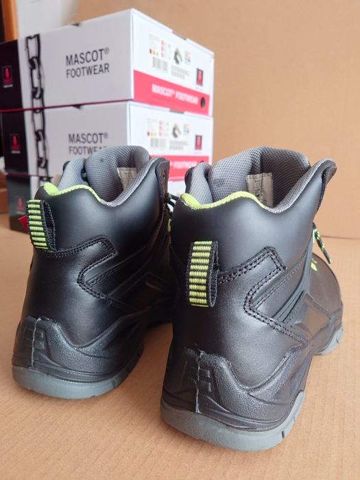 Buty Robocze Wodoodporne Skórzane MASCOT S3 wysokie z Podnoskiem r.44