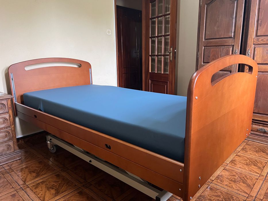 Cama ortopédica SEMI NOVA