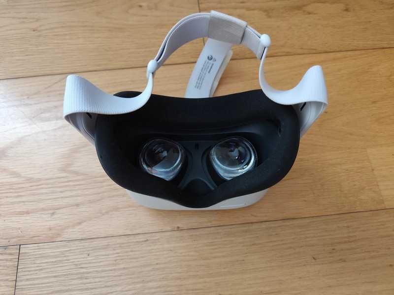 Oculus Meta Quest 2 (S/ comandos)