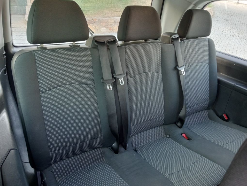 Mercedes Vito 116CDI de 9 lugares de 2012 em estado novo
