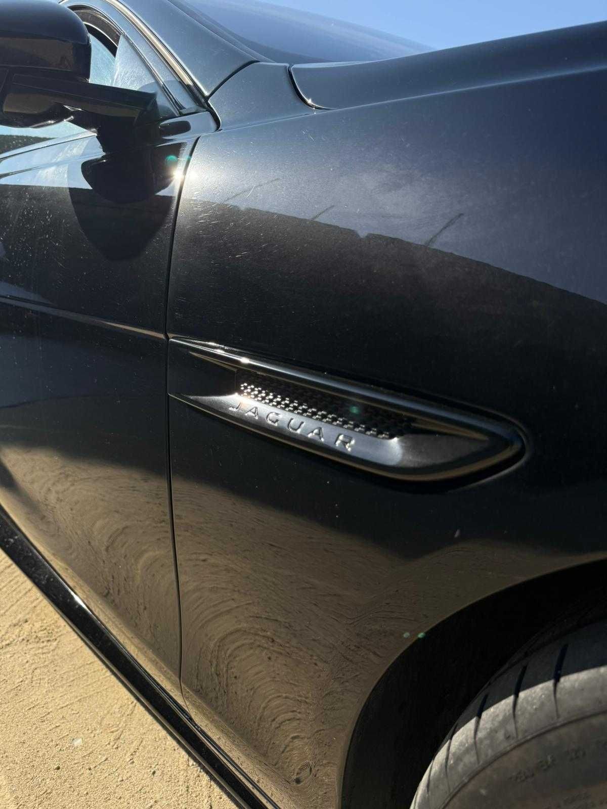 Jaguar XE SPORT black edicion