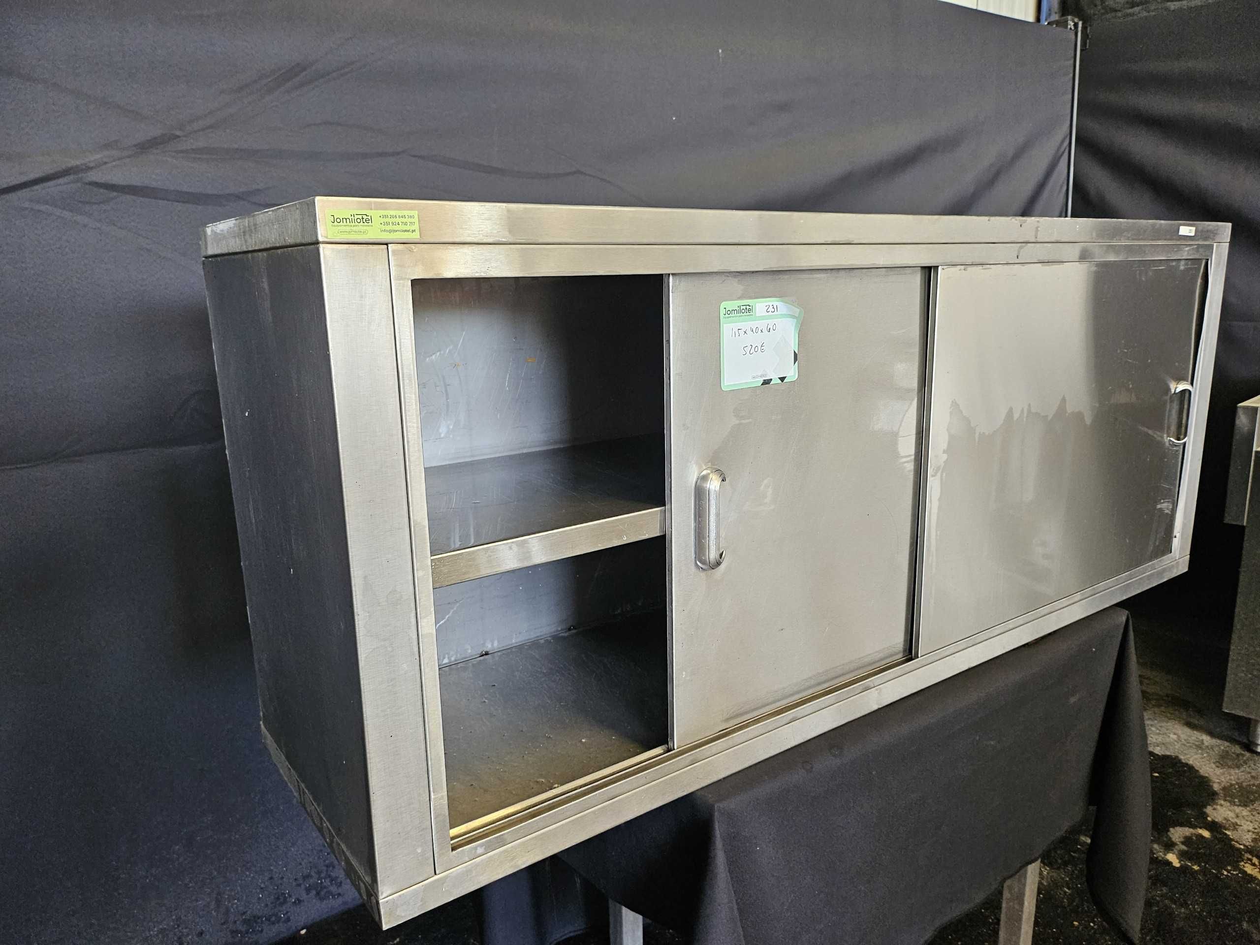 Armário de parede em inox