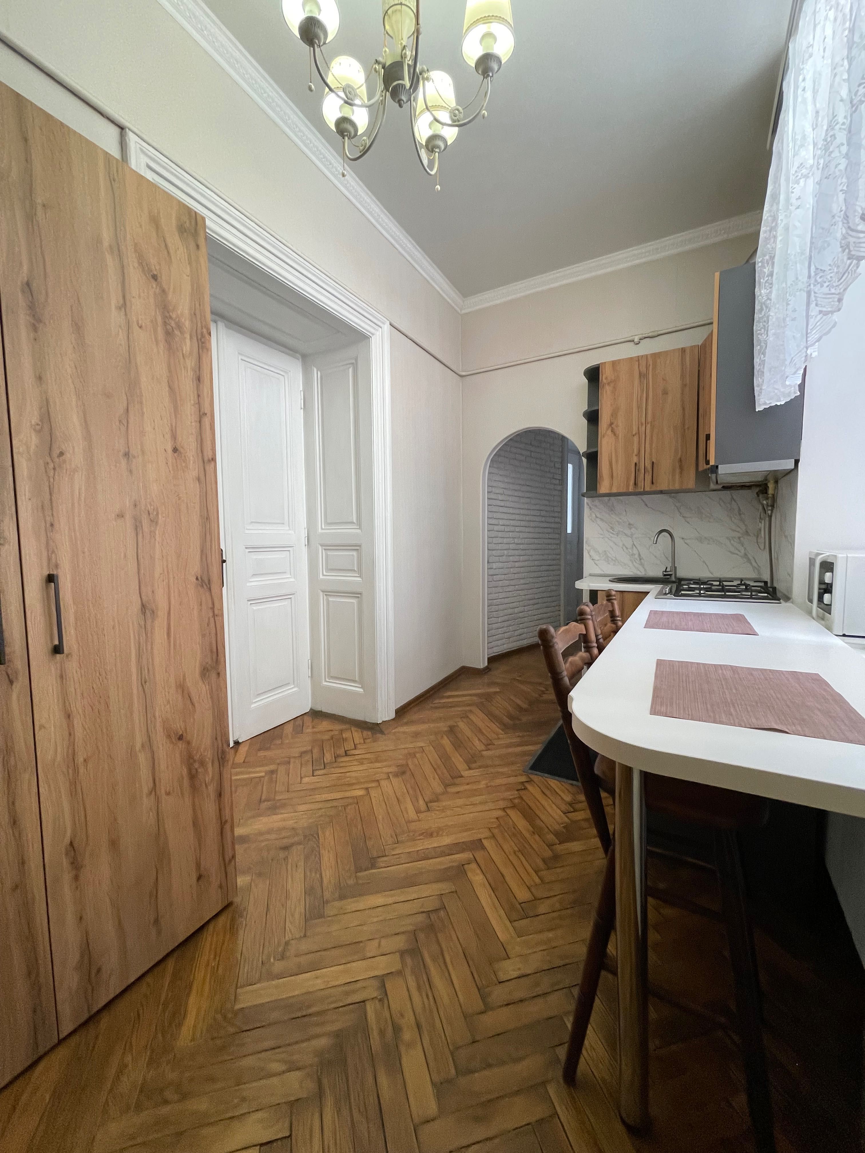 Оренда 2 кімнатної квартири, Коперника центр Львова