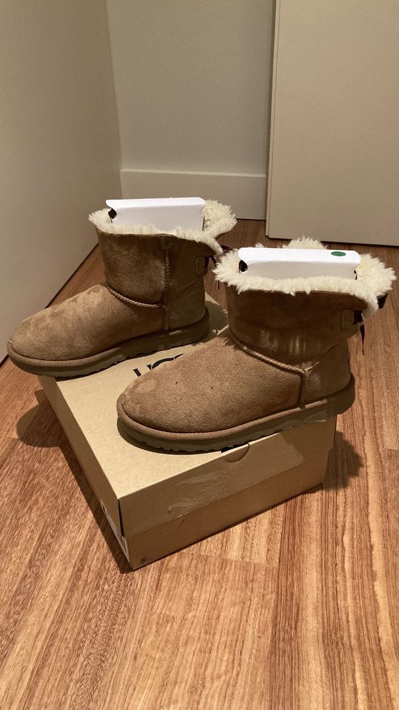 Botas UGG Mini Bailey Bow II