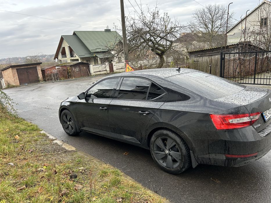 Шкода супер Б 2016р Skoda superb