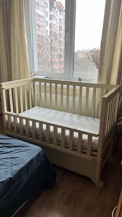 Дитяче ліжечко б/у