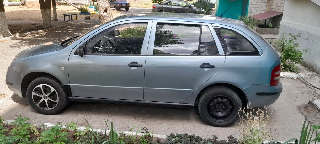 Продам  свой автомобиль
