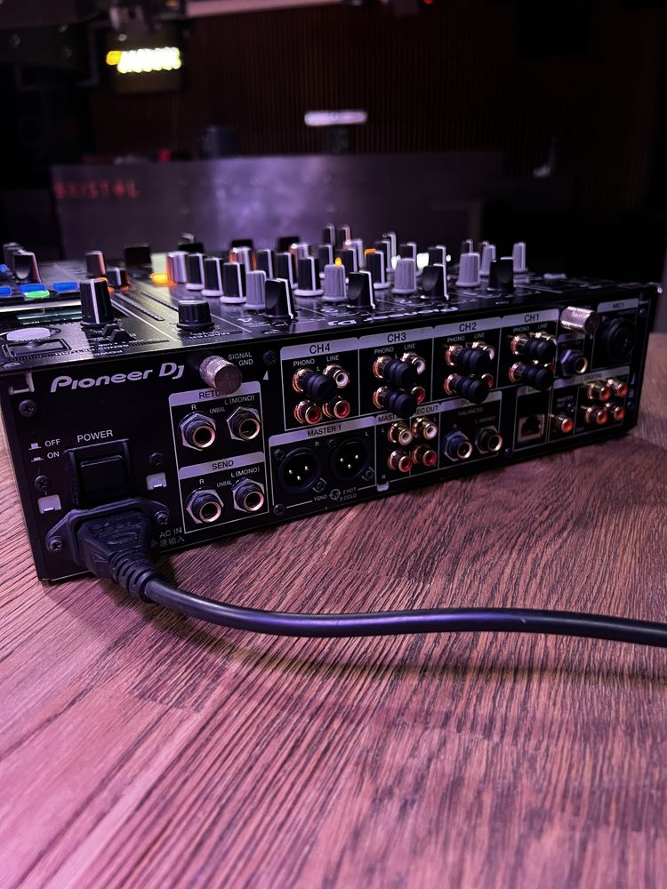 Mixer Pioneer DJM 900 nexus II