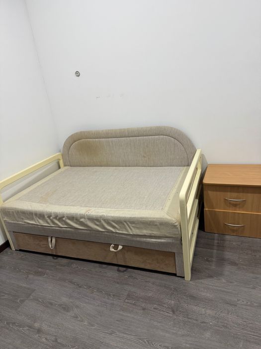 Розкладний диван